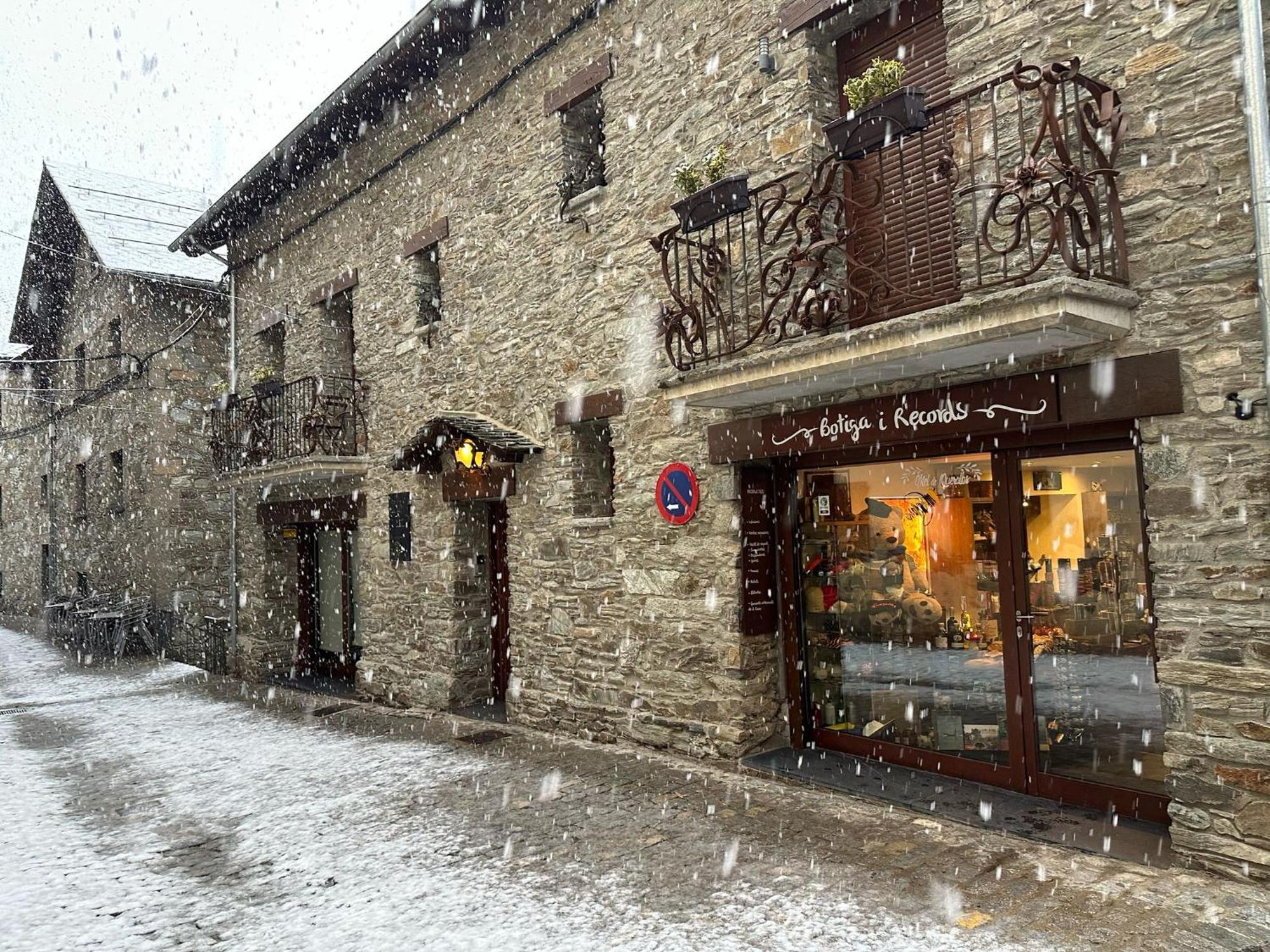 Hotel Rural L'Ortiga Blanca Queralbs Exteriér fotografie